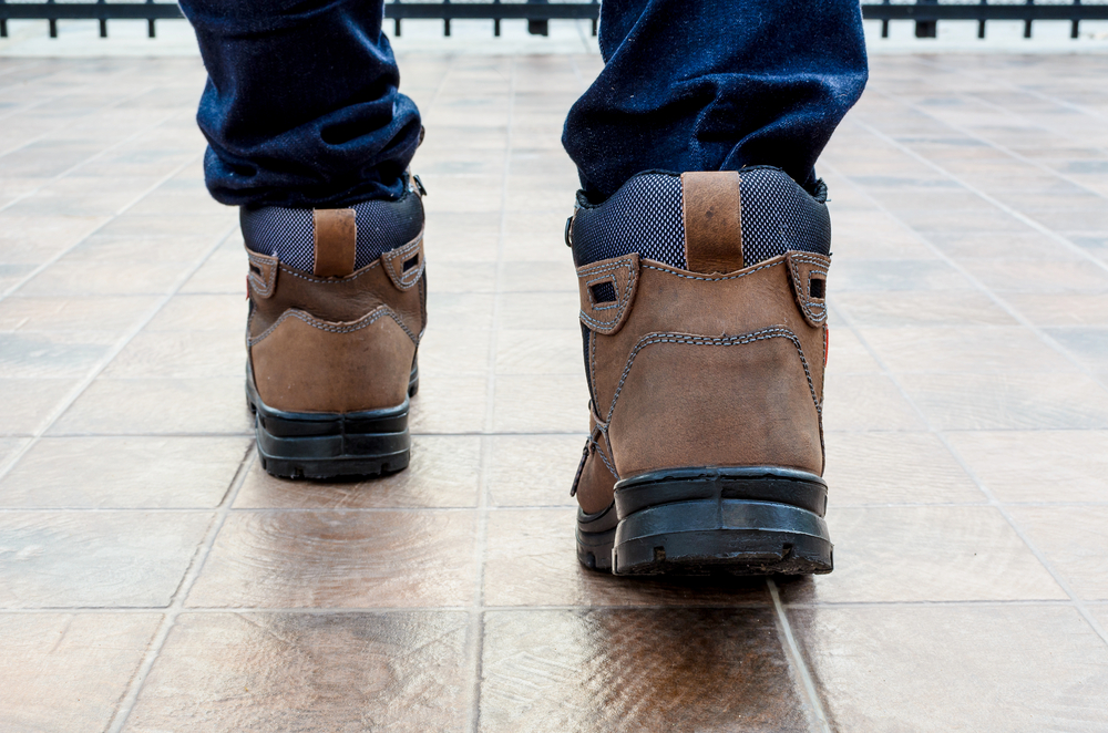 A Comparison Of Composite Toe Versus Steel Safety Toe Boots