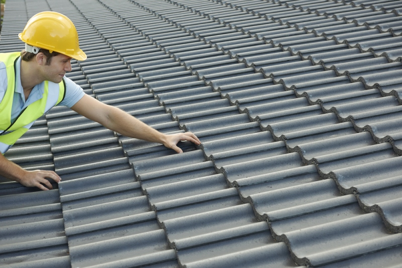 When To Call Roofing Experts