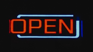 4 Essential Steps For Businesses Looking to Put A Sign On Their Building